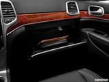  Glove box open photo